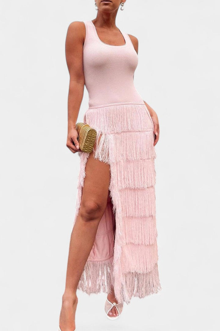 Kalani Vestido Maxi con Flecos en Capas y Abertura Lateral