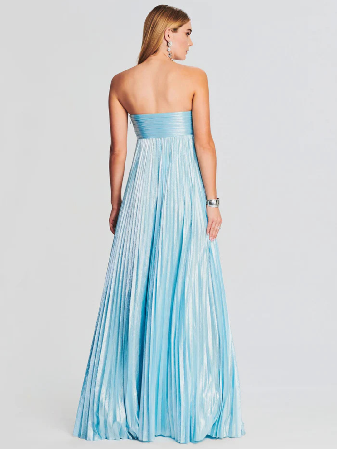 Maxi vestido para mujeres sin tirantes con cuerpo retorcido y abertura alta