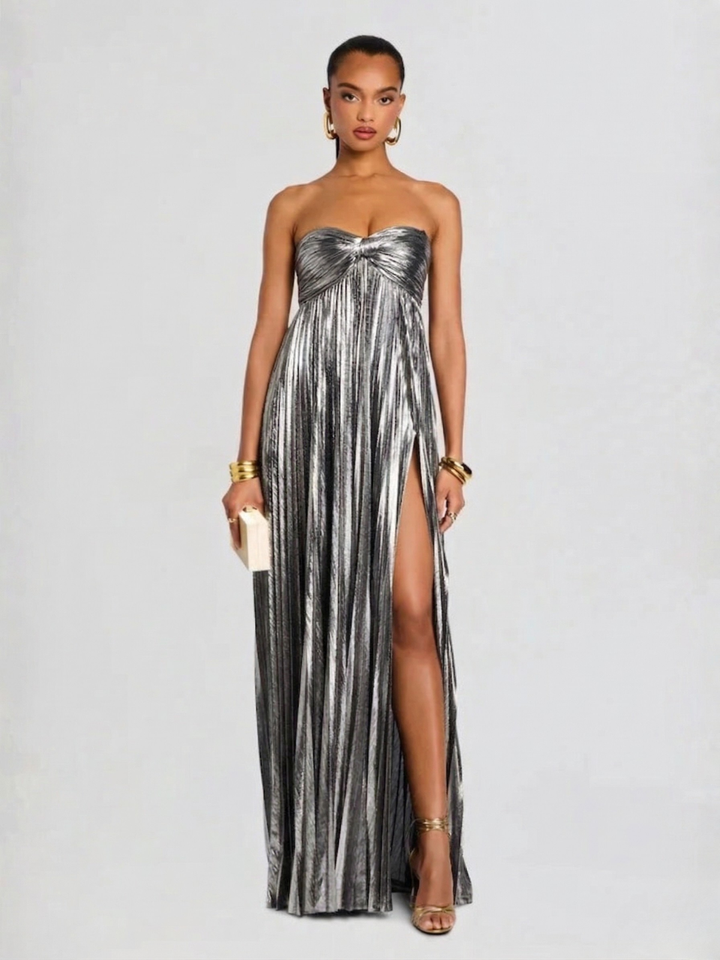 Maxi vestido para mujeres sin tirantes con cuerpo retorcido y abertura alta