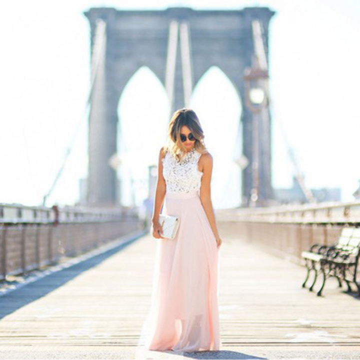 Vestido maxi para mujeres con parte superior de encaje blanco y falda fluida en rosa pálido