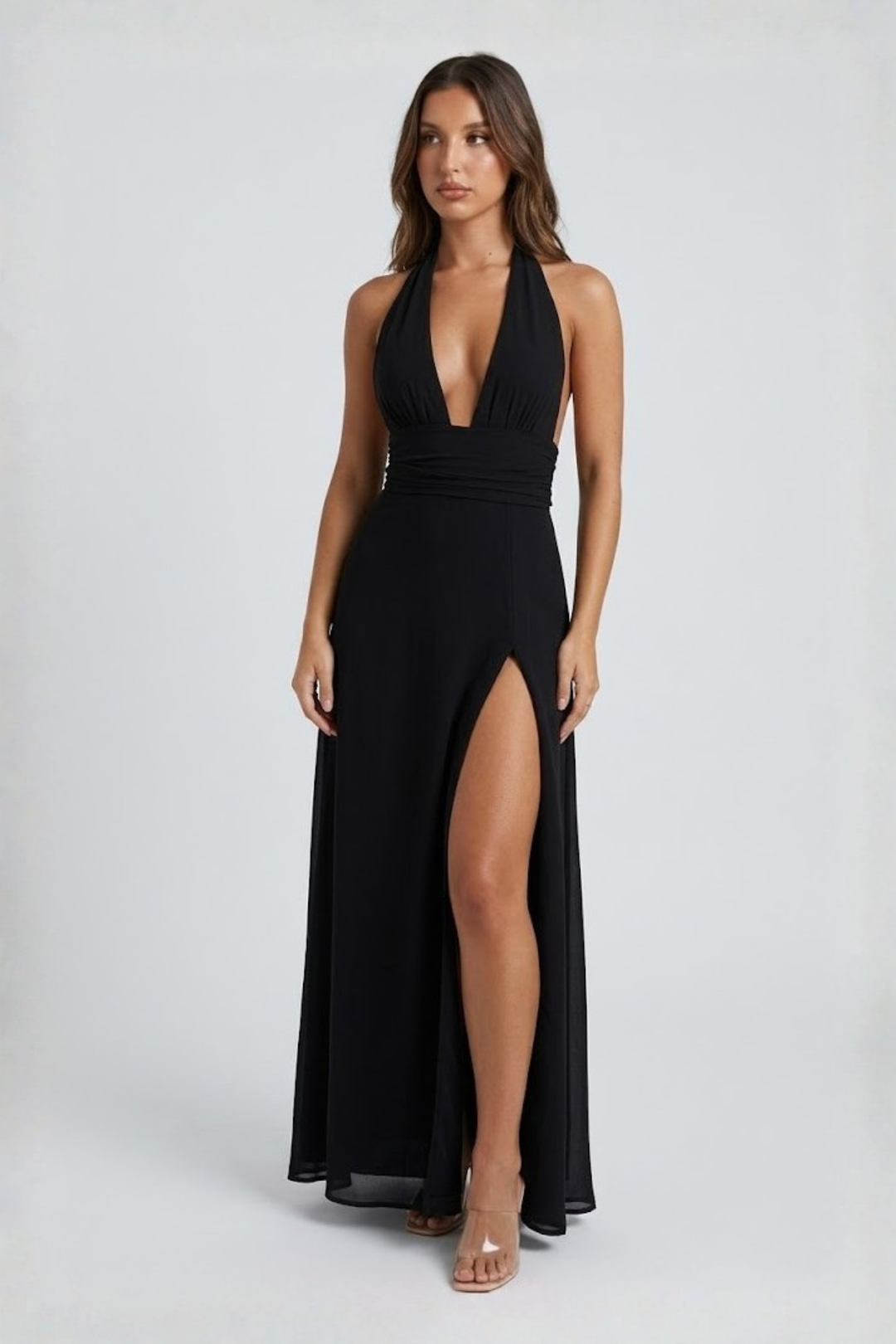 Vestido maxi de mujer con cuello halter, escote pronunciado y alta abertura con lazo en la espalda
