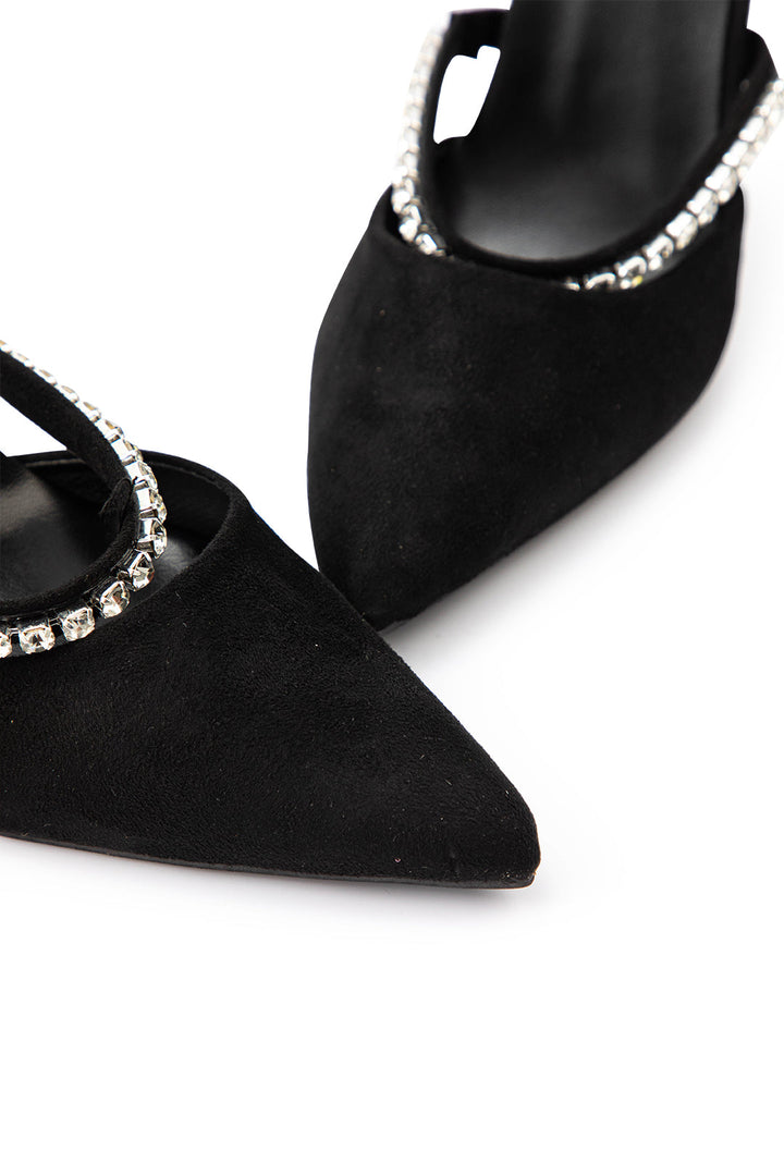 Sandalias de tacón alto con punta afilada adornadas con strass