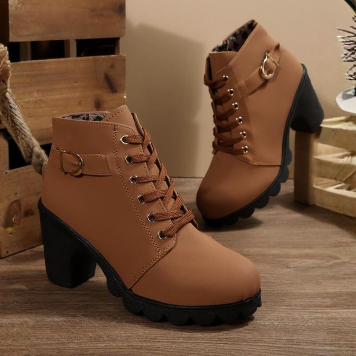 Rita - Elegantes botas de caña corta