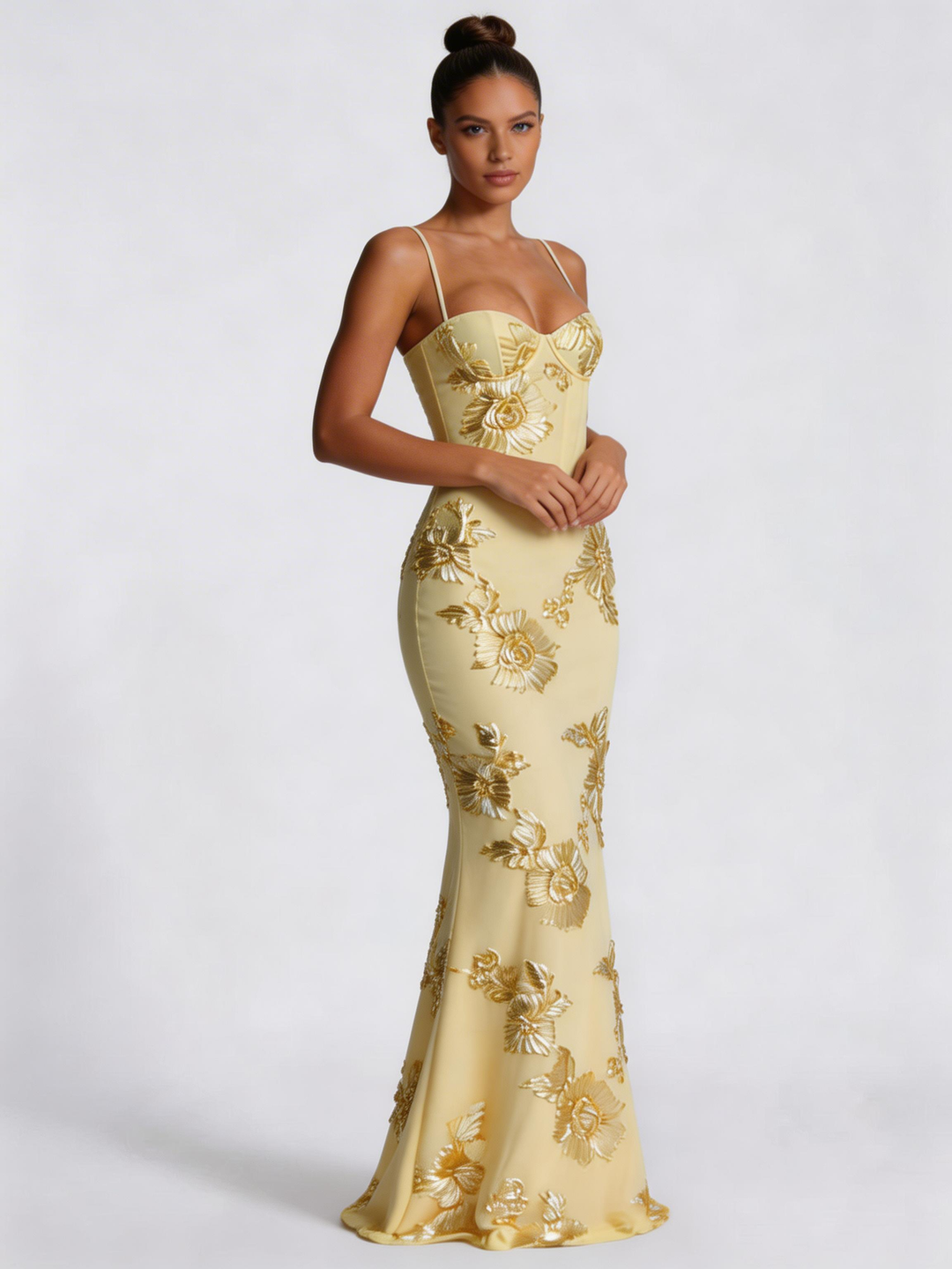 Vestido maxi amarillo pálido para mujer con top de corsé, bordado floral, corte ajustado