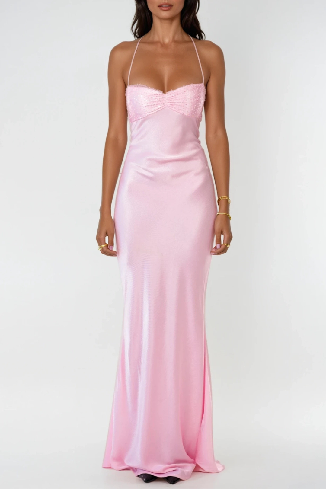 Vestido maxi de mujer con cuello halter, cuerpo adornado y espalda con cordones, corte recto
