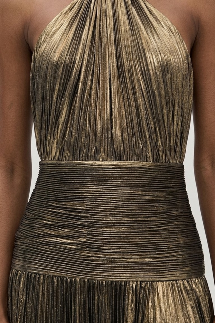 Vestido maxi para mujeres con cuello halter, plisado, abertura y sin espalda