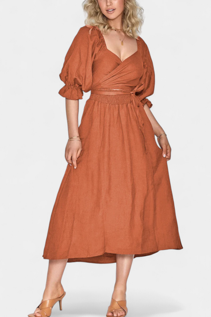 Petra Vestido de Dos Niveles con Cuerpo Fruncido y Mangas Abullonadas