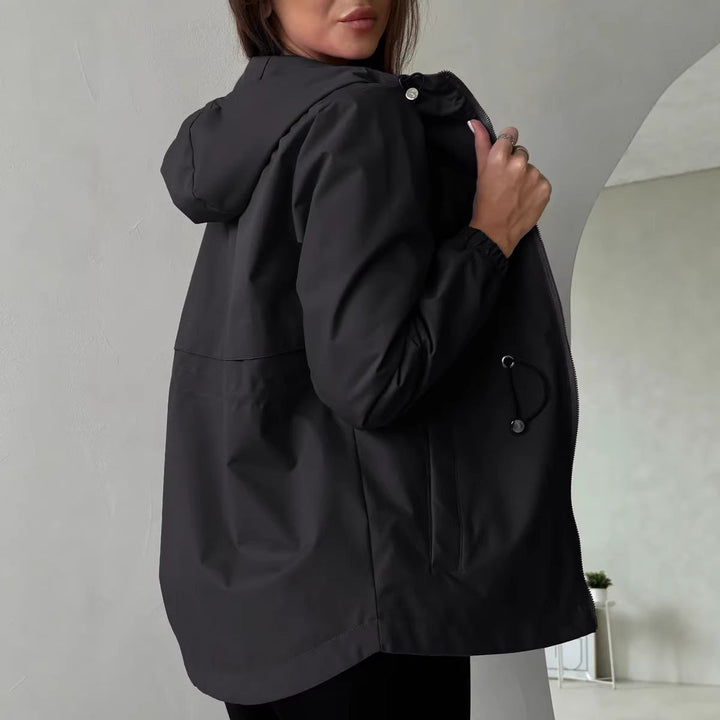 Abrigo exterior para mujer con capucha ajustable y bolsillos espaciosos