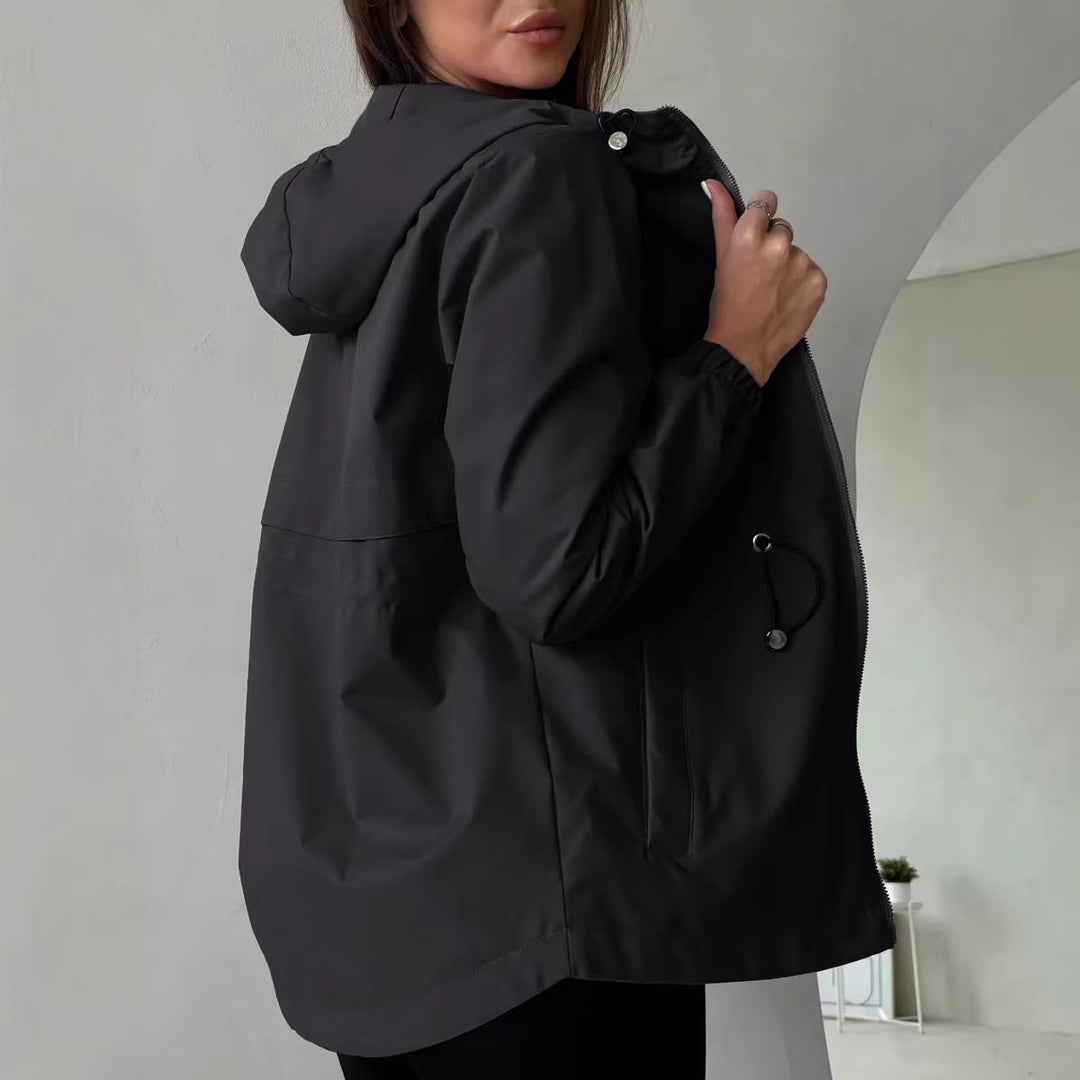 Abrigo exterior para mujer con capucha ajustable y bolsillos espaciosos