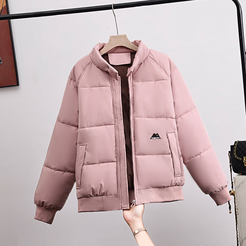 Chaqueta corta acolchada de mujer con cuello alto