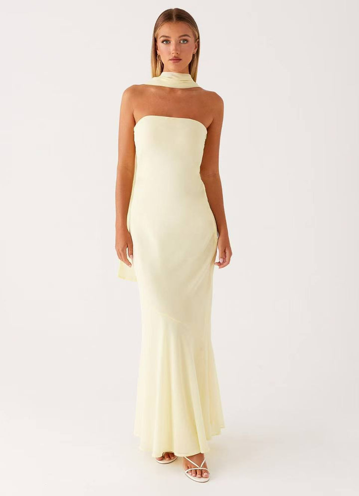 Vestido Maxi de mujer corte sirena con escote bandeau y cuello de bufanda integrado