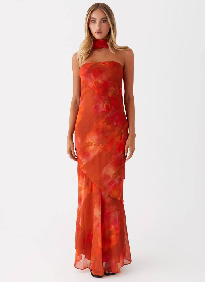 Vestido Maxi de mujer corte sirena con escote bandeau y cuello de bufanda integrado