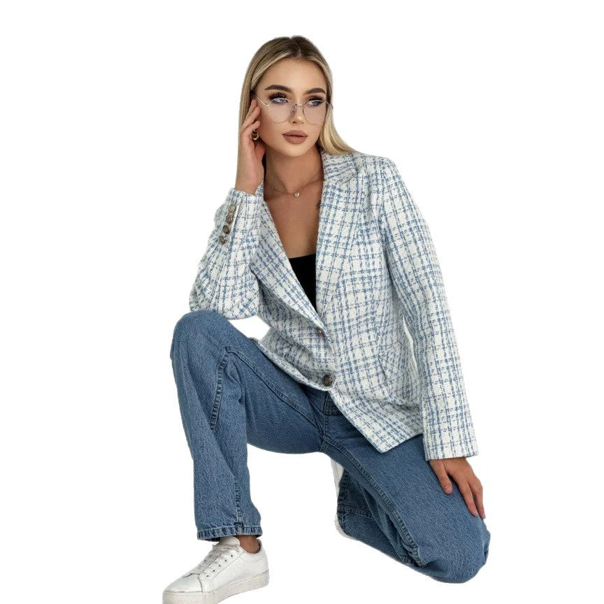 Blazer de señora con corte entallado y botones elegantes