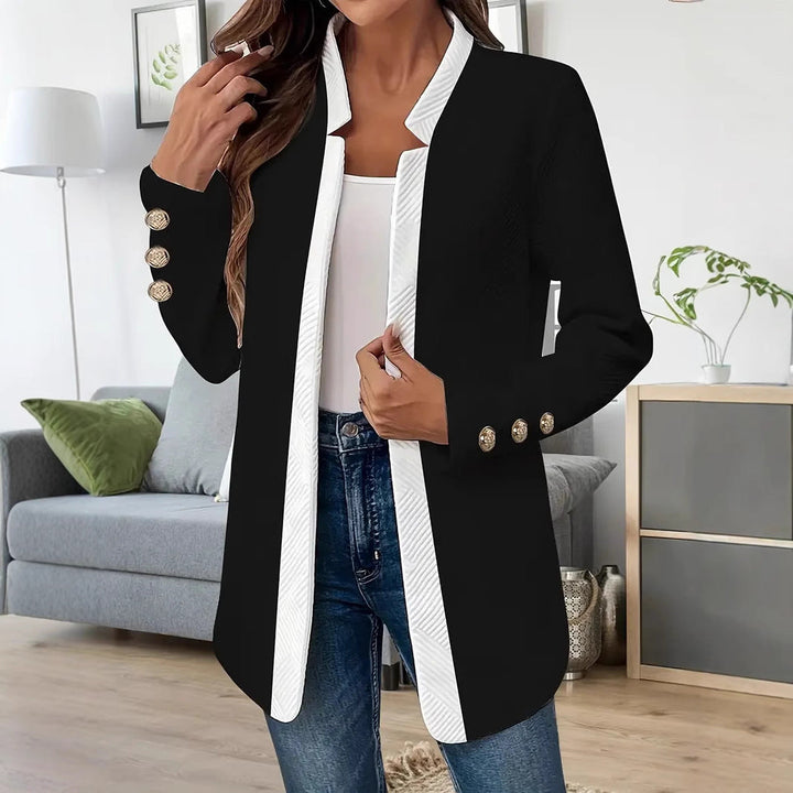 Blazer de señora con corte entallado y cuello en contraste