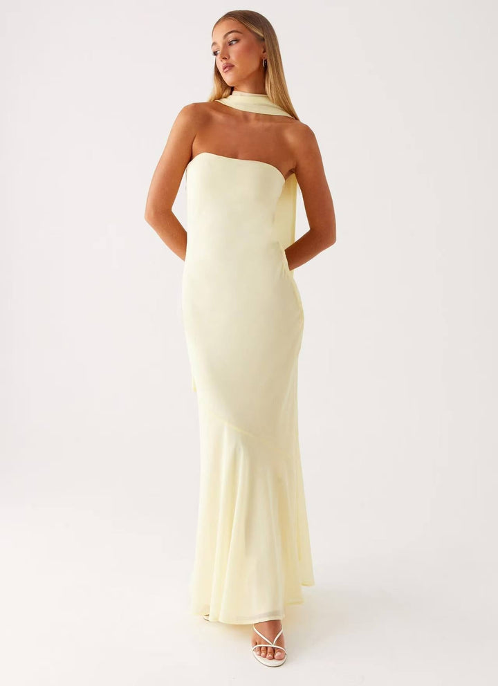 Vestido Maxi de mujer corte sirena con escote bandeau y cuello de bufanda integrado