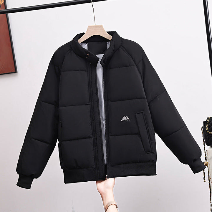 Chaqueta corta acolchada de mujer con cuello alto