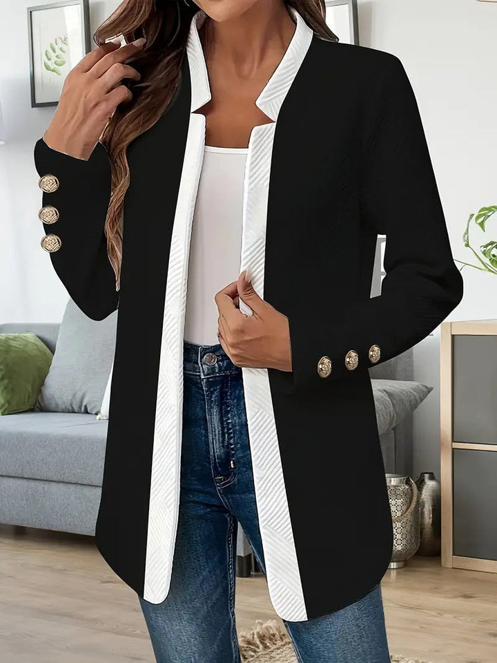 Blazer de señora con corte entallado y cuello en contraste
