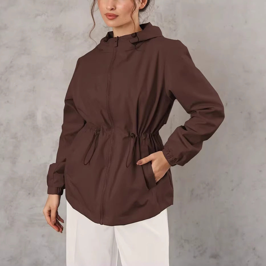 Abrigo exterior para mujer con capucha ajustable y bolsillos espaciosos