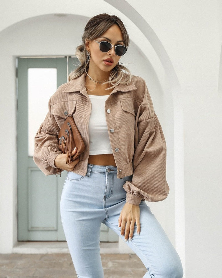 Sofía | Chaqueta cropped de señora con bolsillos y botones