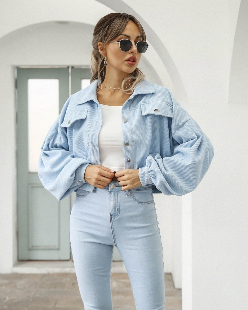 Sofía | Chaqueta cropped de señora con bolsillos y botones