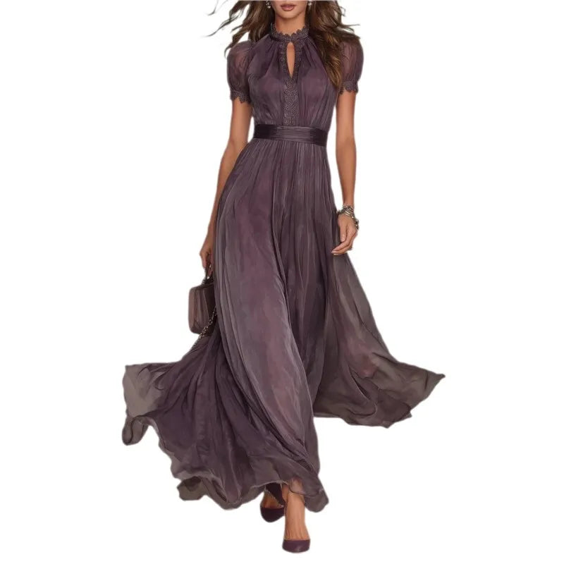 Vestido maxi de cuello alto con corte en forma de llave y mangas cortas plisadas