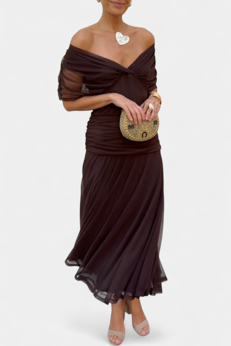 Vestido maxi para mujeres con hombros al descubierto, cintura fruncida y escote retorcido