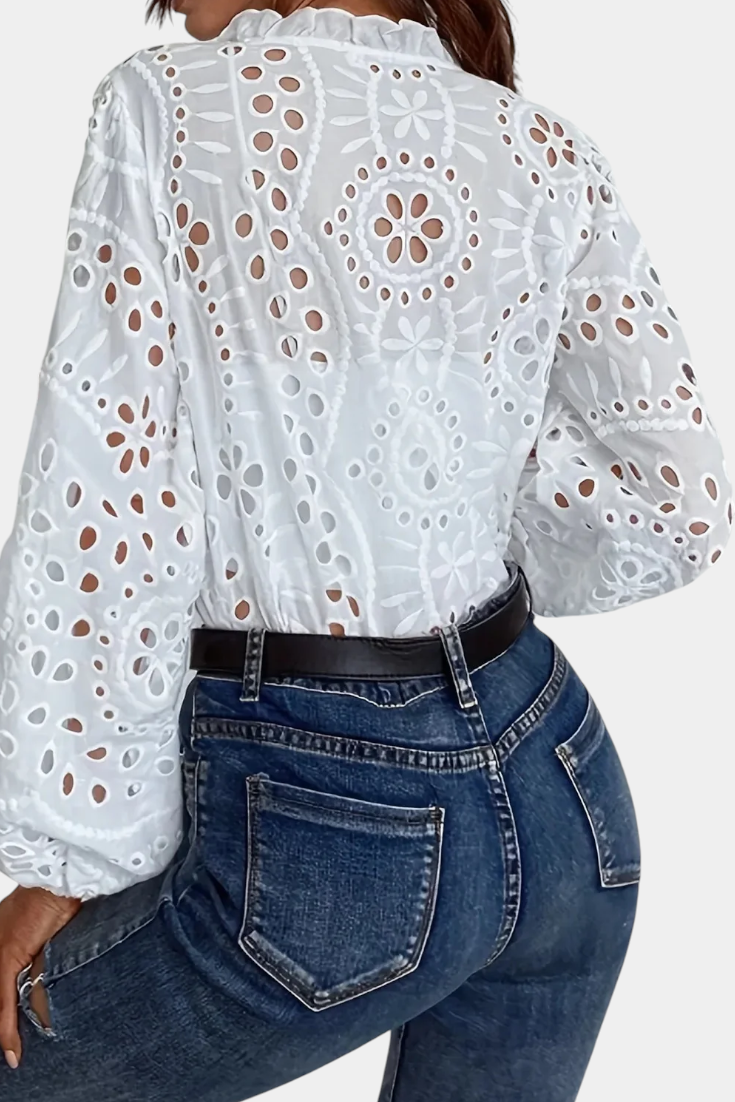Blusa Alba con Ojal