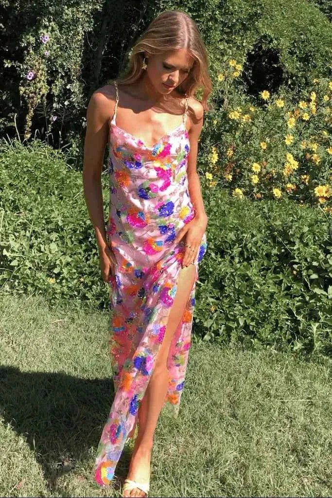 amelie – vestido largo con lentejuelas florales, escote en la espalda y tirantes de cadena