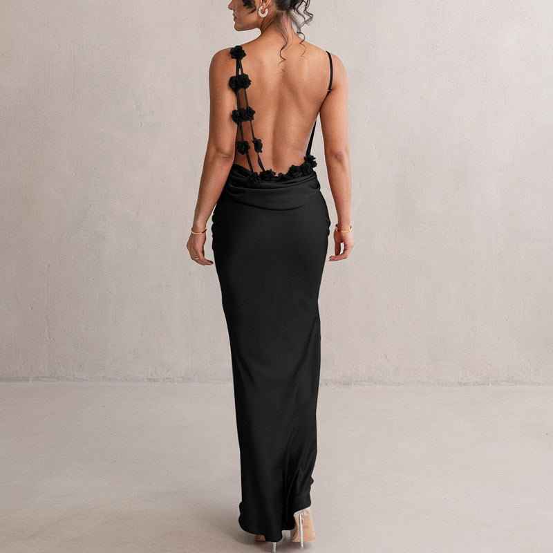 Amélie – Vestido maxi sin espalda con adornos florales
