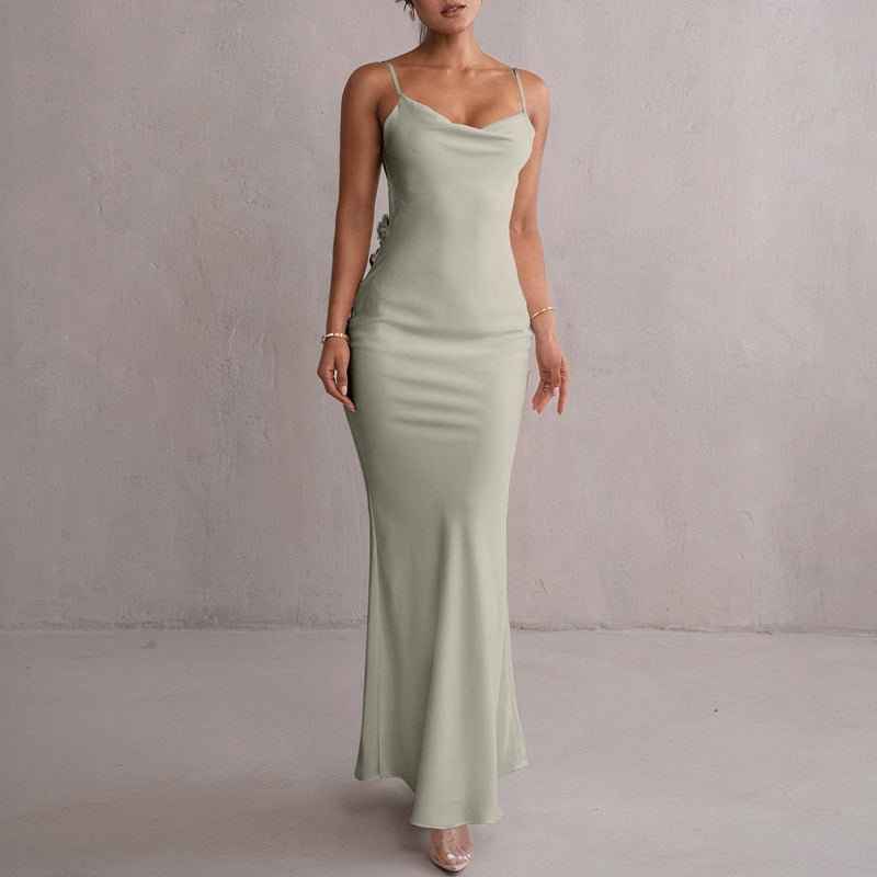 Amélie – Vestido maxi sin espalda con adornos florales