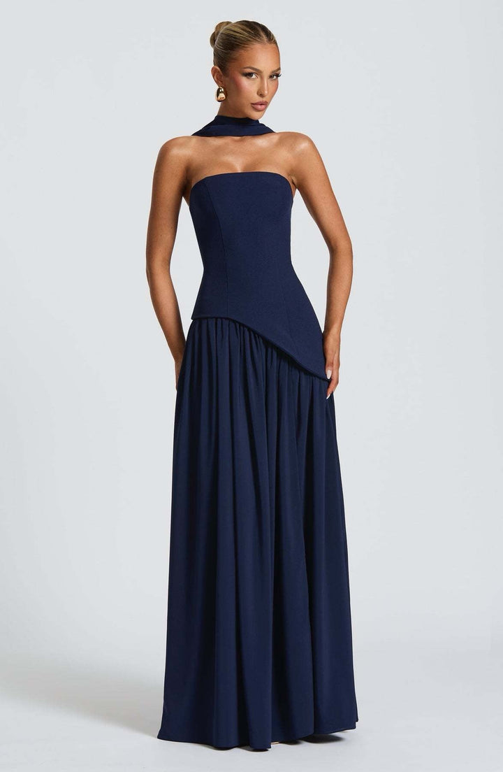 Beatriz™ | Vestido Longo com Corte Sofisticado