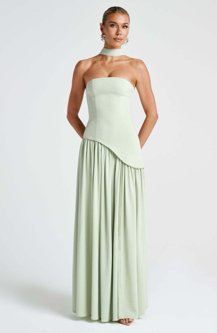 Beatriz™ | Vestido Longo com Corte Sofisticado