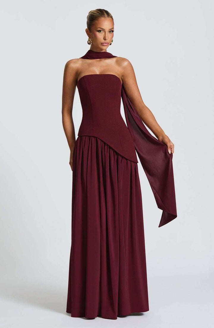 Beatriz™ | Vestido Longo com Corte Sofisticado