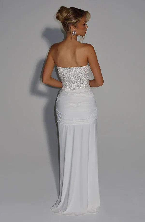 Vestido maxi sin mangas para mujer con cuerpo de cuentas y cintura atada