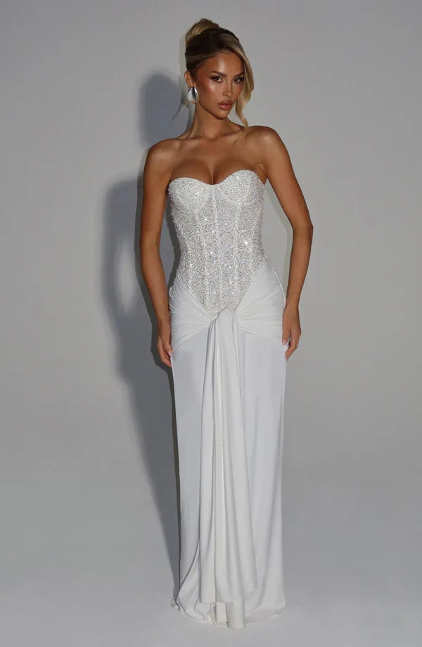 Vestido maxi sin mangas para mujer con cuerpo de cuentas y cintura atada