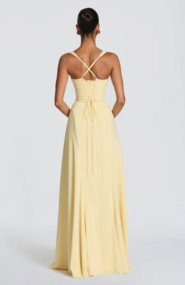 Vestido maxi para mujeres con tirantes delgados, espalda con cordones y escote corazón