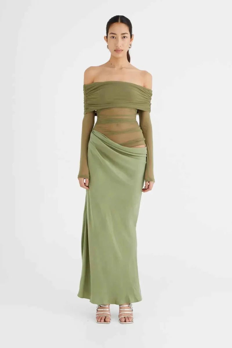 Maxi vestido de malla recortada