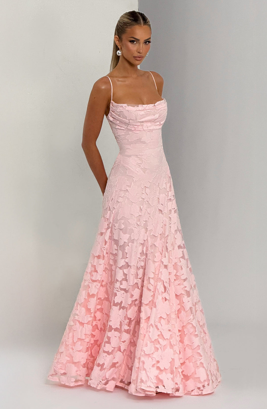 Vestido maxi para mujeres, cuello drapeado, espalda con cordones, tirantes finos, patrón de calado