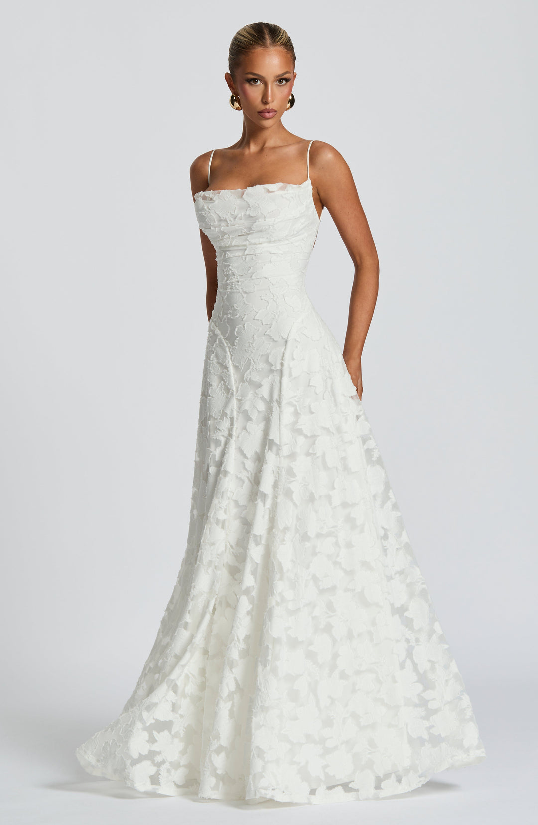 Vestido maxi para mujeres, escote drapeado, tirantes delgados, patrón floral texturizado, falda acampanada