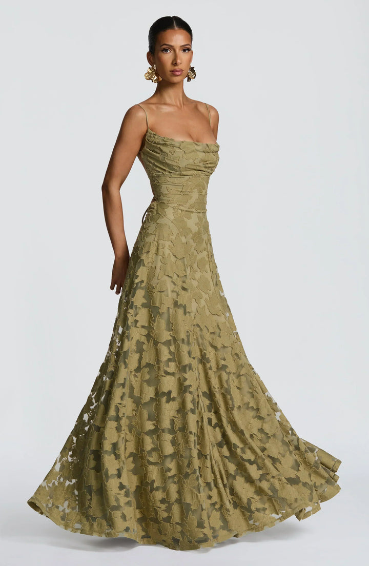Vestido maxi para mujeres, escote drapeado, tirantes delgados, patrón floral texturizado, falda acampanada