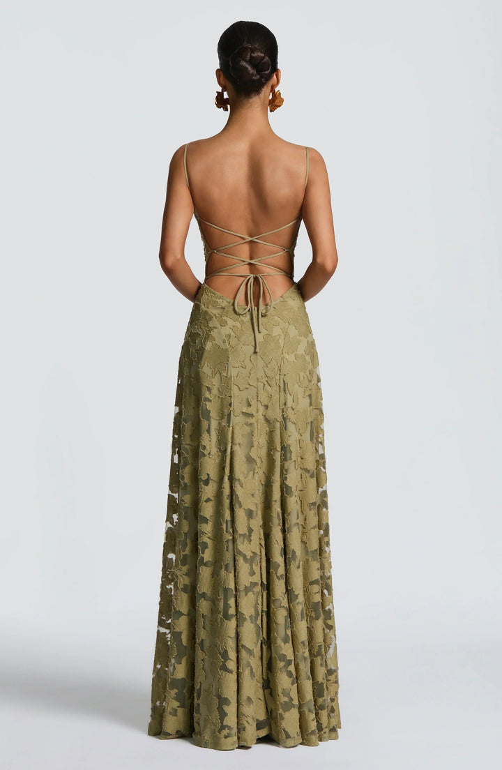 Vestido maxi para mujeres, escote drapeado, tirantes delgados, patrón floral texturizado, falda acampanada