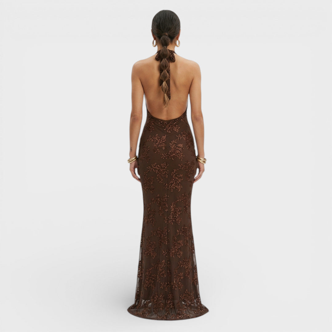 Vestido maxi con escote halter y patrón de lentejuelas ajustado