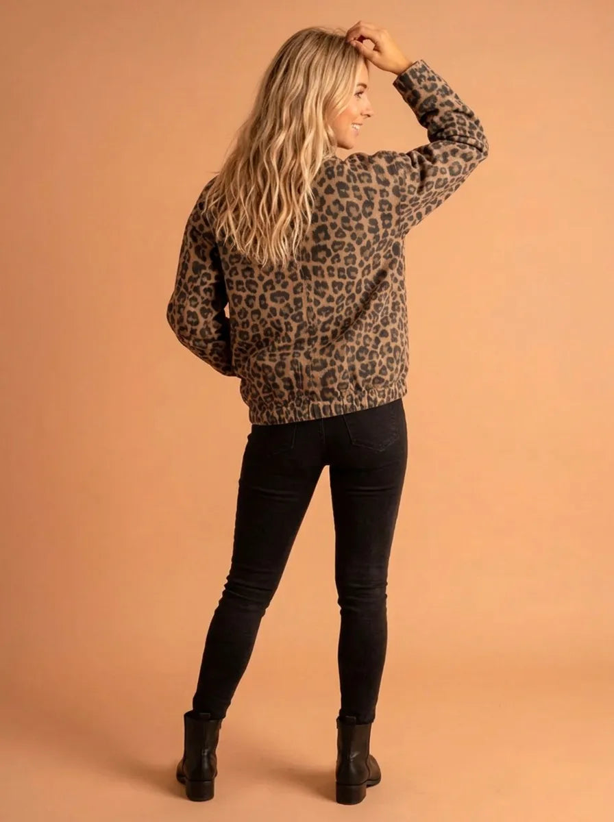 Katarzyna | Abrigo intemporal con estampado de leopardo