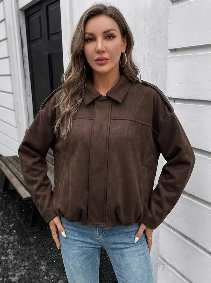 Abrigo oversized de señora con bolsillos prácticos