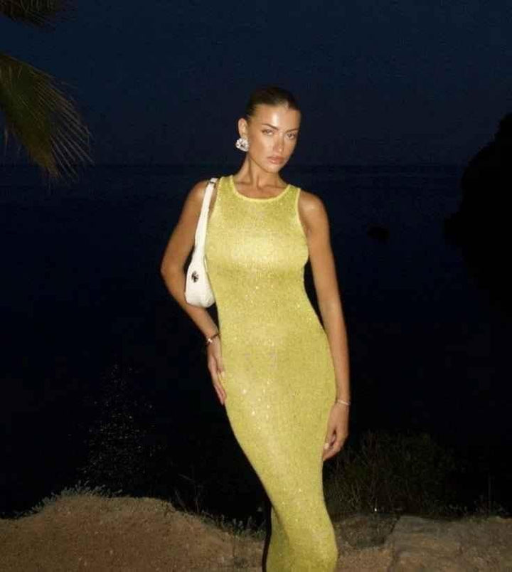 Lumi – Vestido de punto brillante en longitud maxi con espalda de nadador
