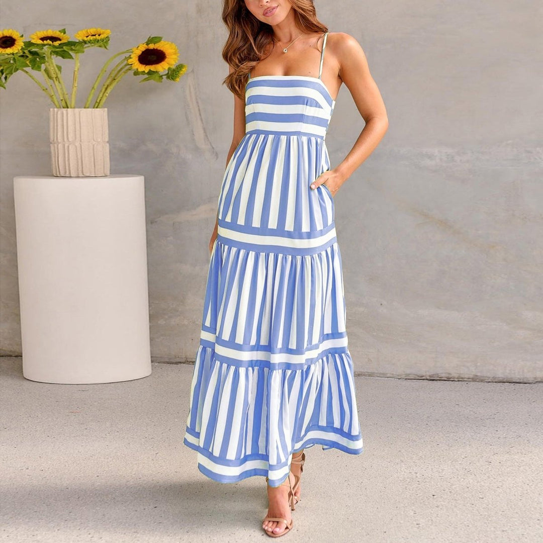marina – vestido maxi a rayas con tirantes de espagueti y falda en capas