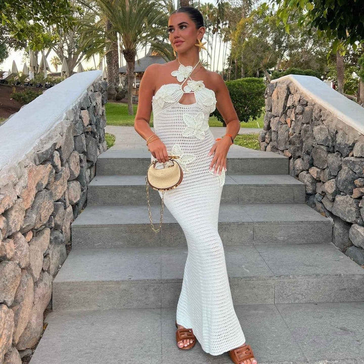 maris – vestido maxí de ganchillo con flores 3D y cuello halter