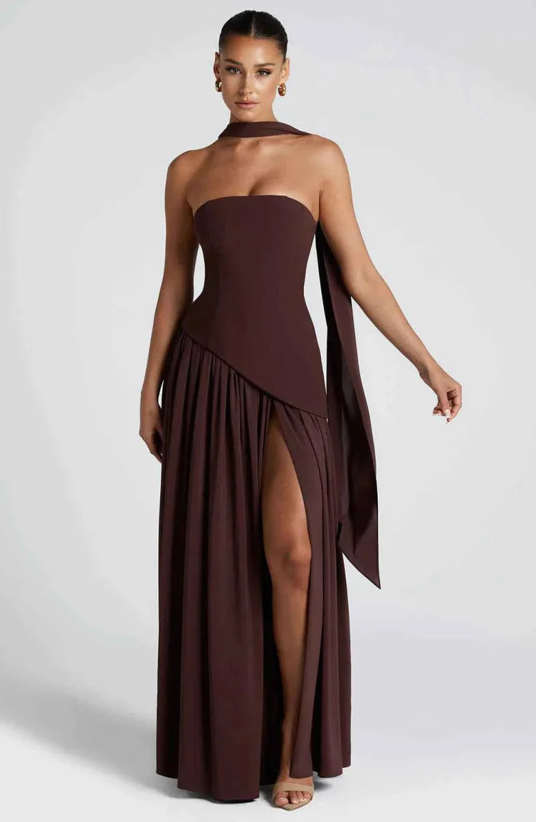 Maxivestido con abertura en la pierna y detalle drapeado