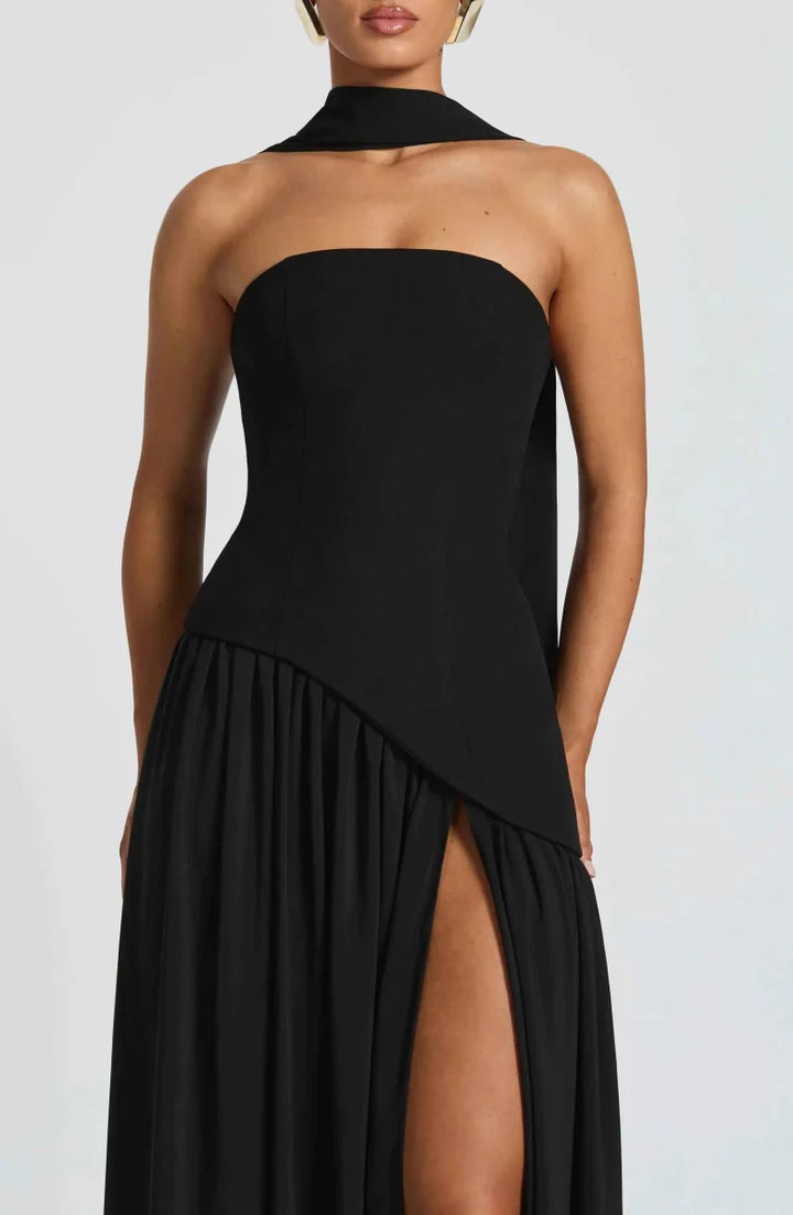 Maxivestido con abertura en la pierna y detalle drapeado