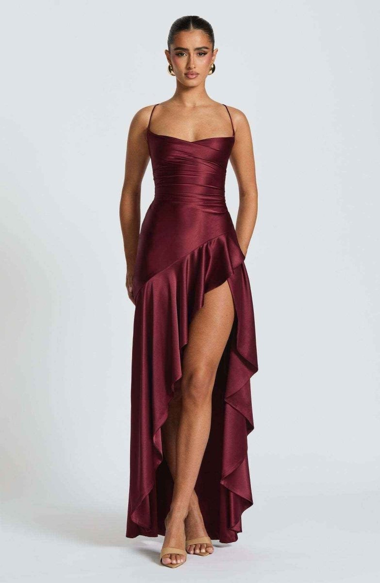 Maxivestido con volante en el dobladillo